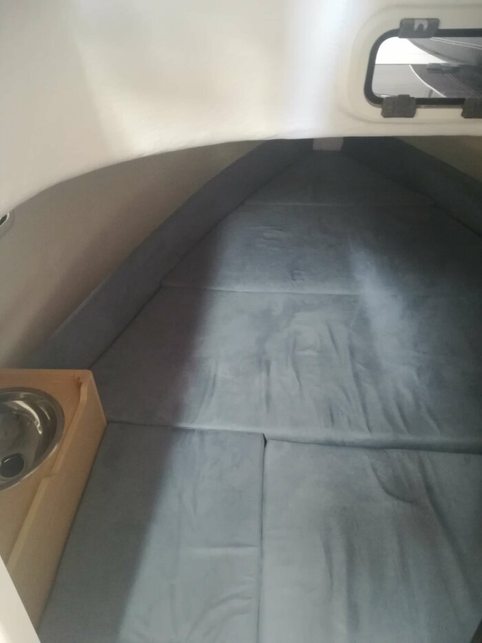 B2 MARINE 702 SUN DECK Day Cruiser – Image 4