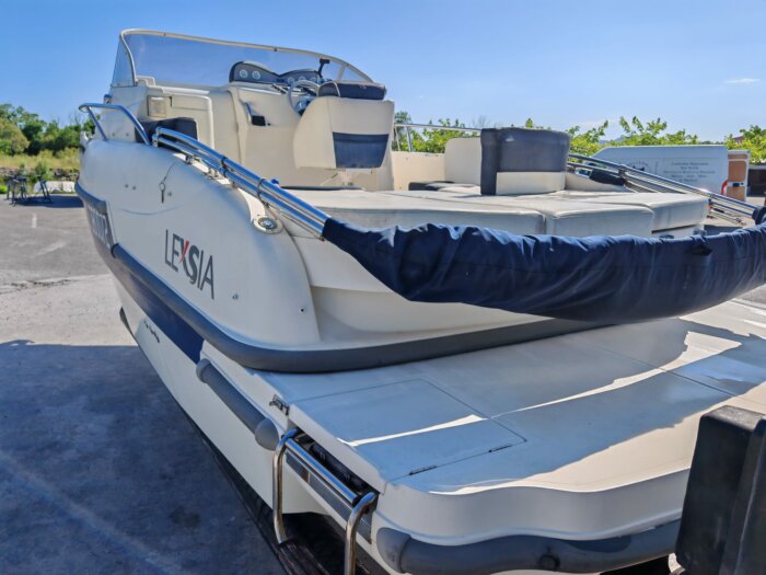 LEXSIA XS 23I Day Cruiser – Image 10