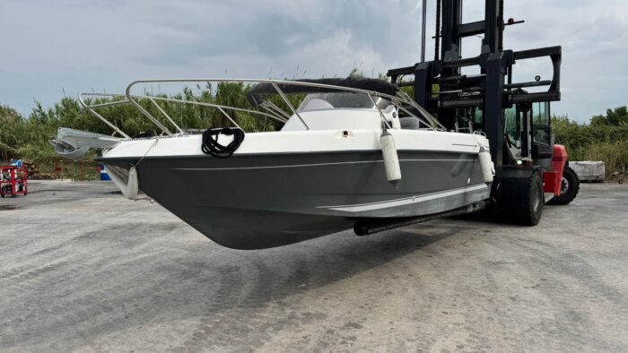 B2 MARINE 652 Day Cruiser