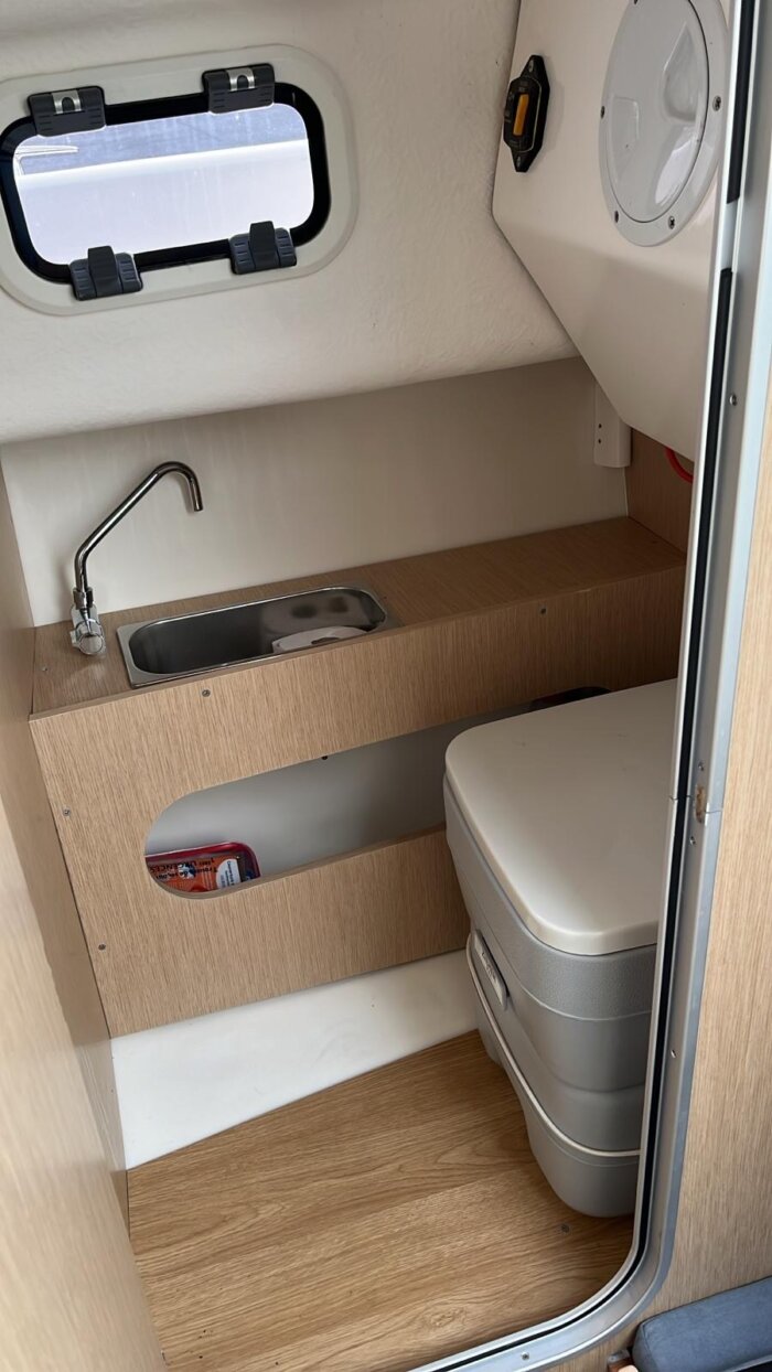 B2 MARINE Cap-Ferret 752 Cruiser SERIE II Cabin Cruiser – Image 10