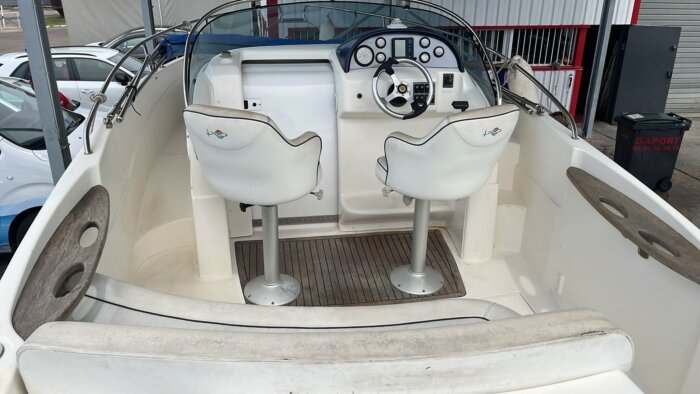 RIO 750 DAY CRUISER Cabin Cruiser – Image 8