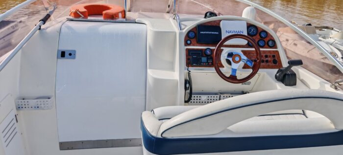 RIO 700 cruiser Cabin Cruiser – Image 5