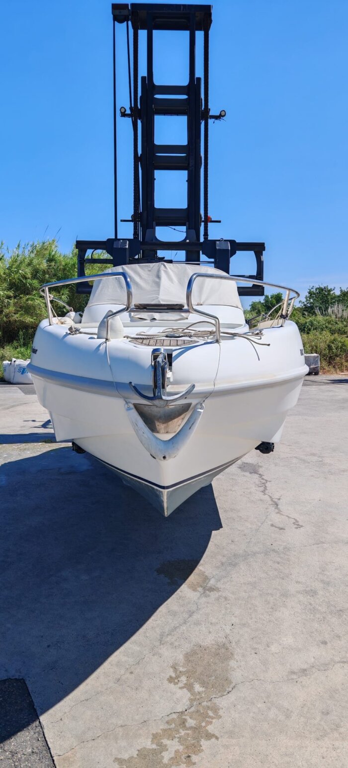 RIO 750 DAY CRUISER Cabin Cruiser – Image 4