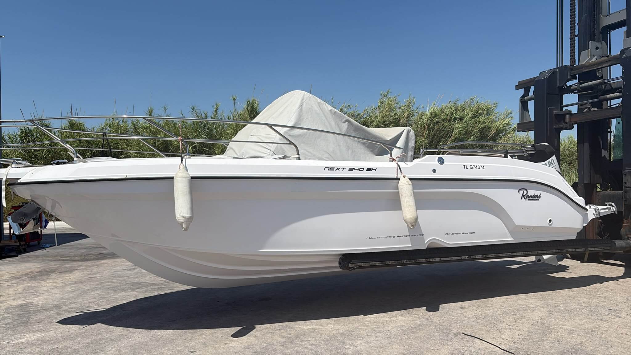 RANIERI NEXT 240 SH Day Cruiser – Image 3