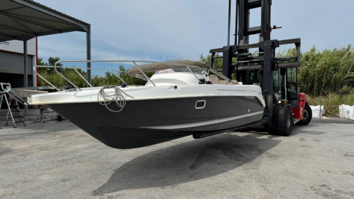 B2 MARINE CAP FERRET 672 SUN DECK