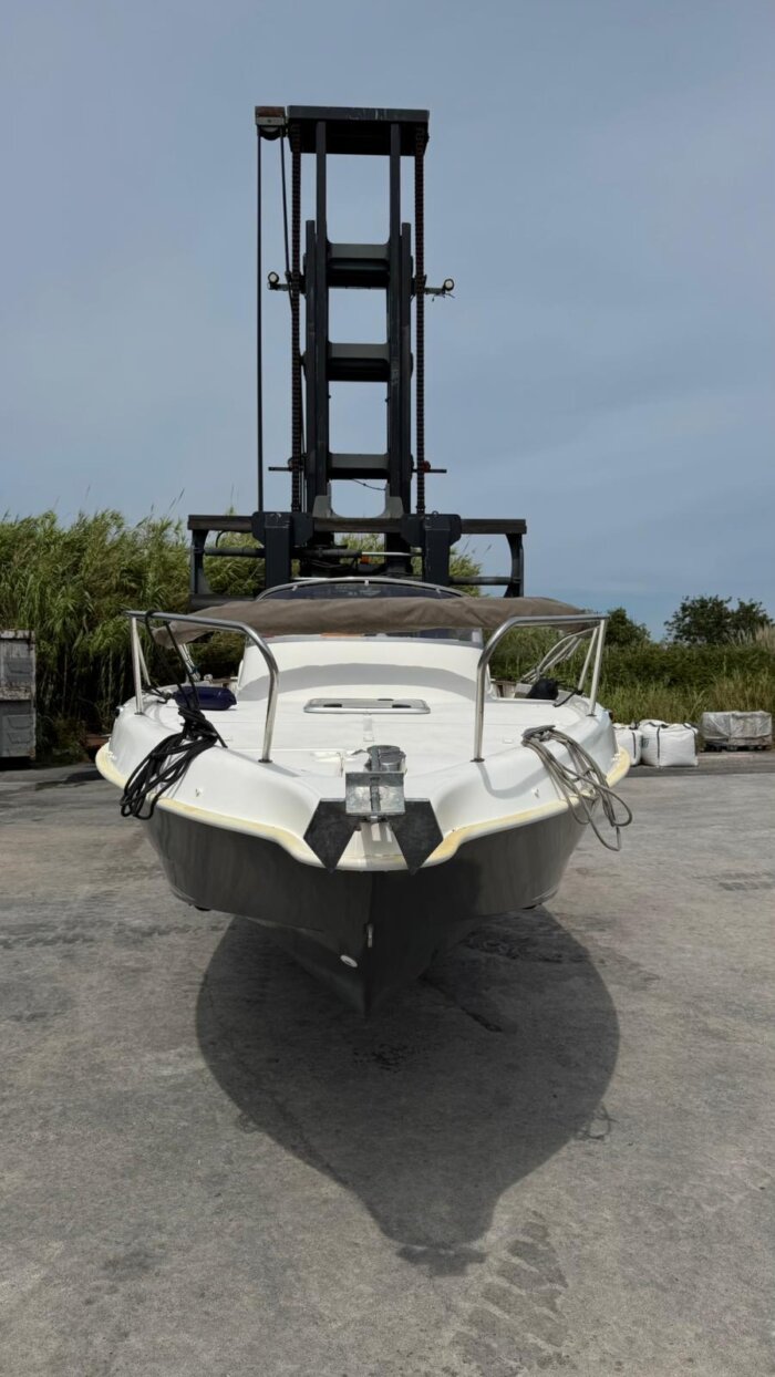 B2 MARINE CAP FERRET 672 SUN DECK – Image 6
