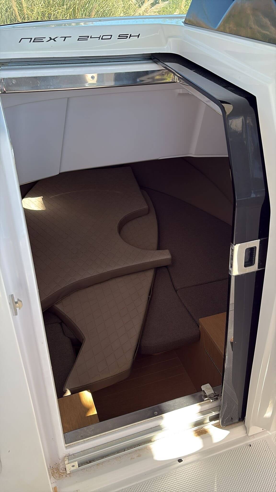 RANIERI NEXT 240 SH Day Cruiser – Image 5