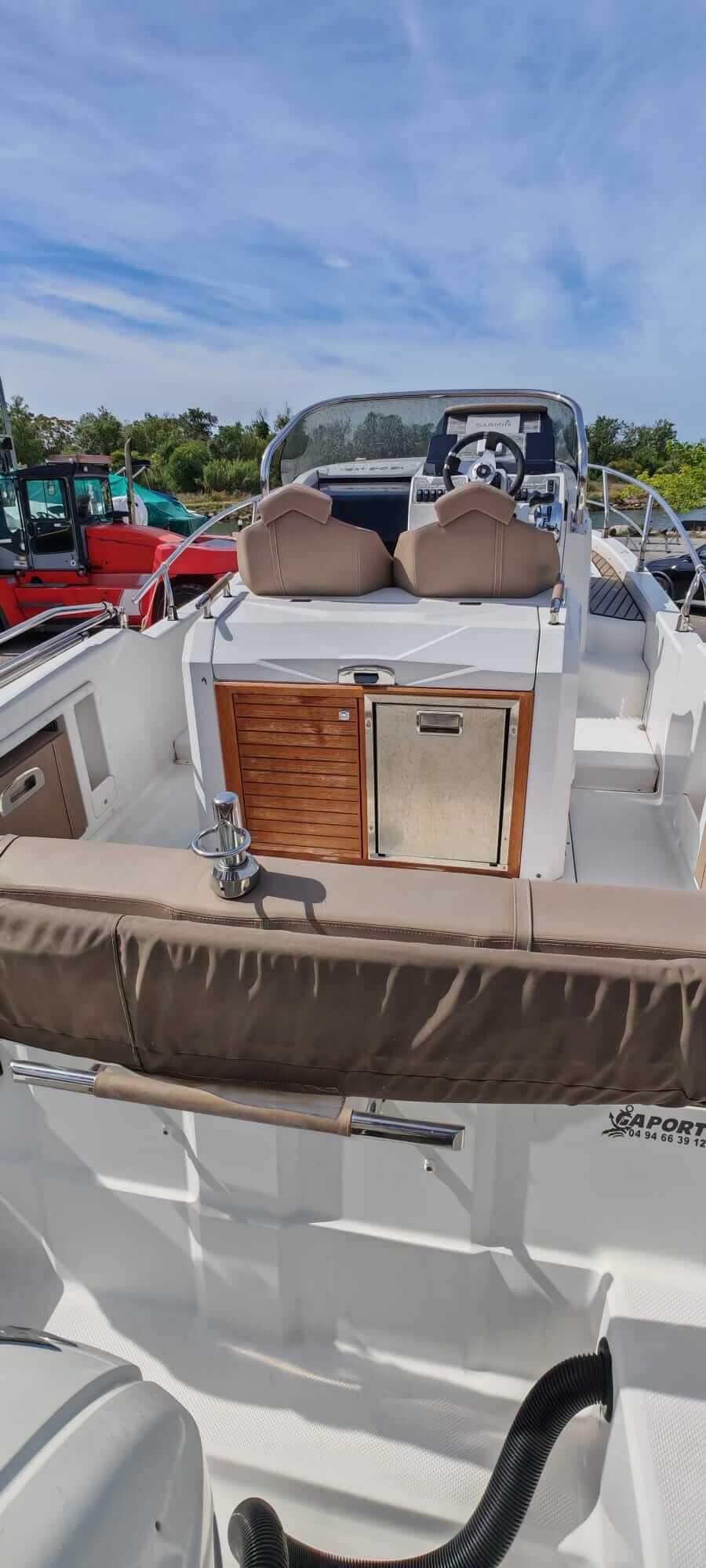 RANIERI NEXT 240 SH Day Cruiser – Image 8