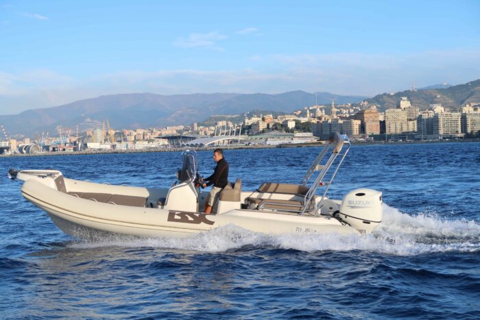 BSC 70 ELEGANCE Semi-Rigide